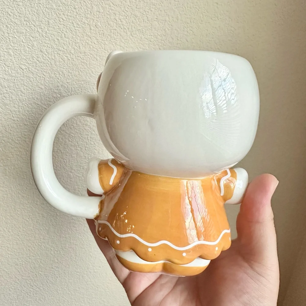 NWT Hello Kitty Gingerbread Mug